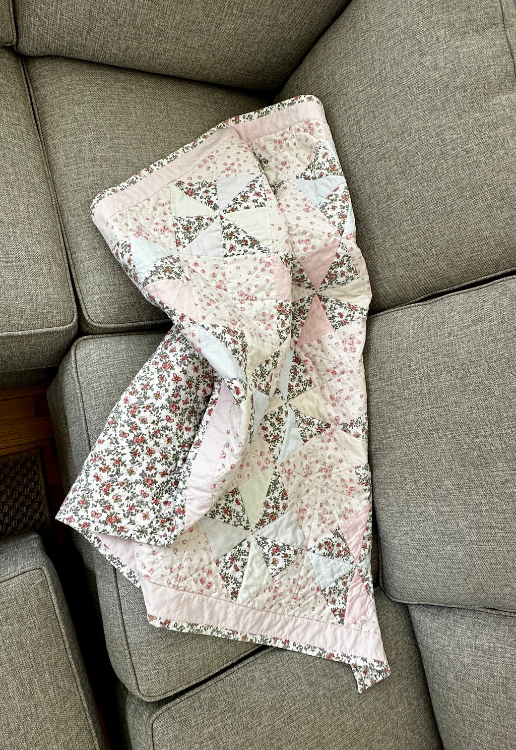 Butterflies & Whirligigs – Heirloom Baby Quilt