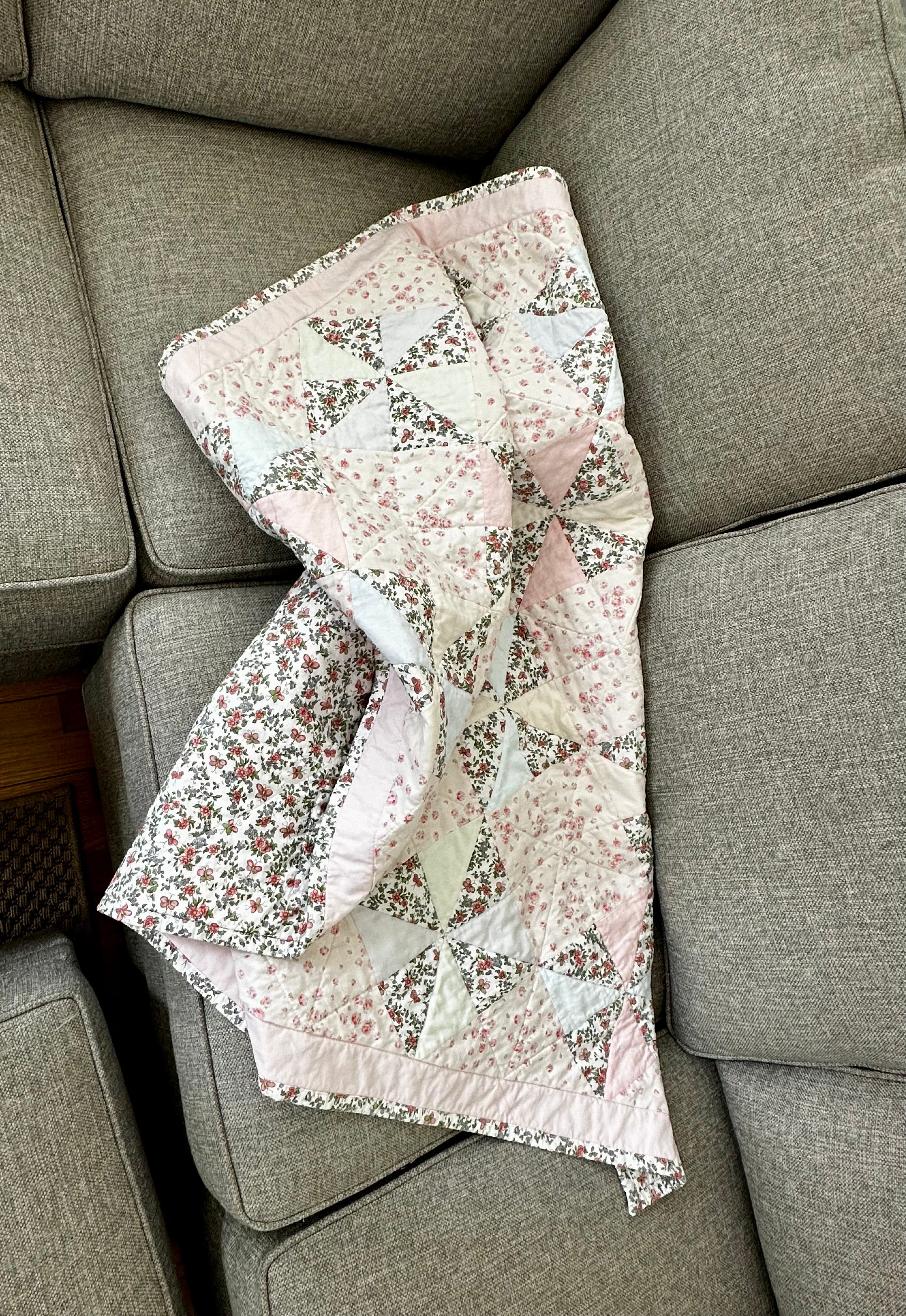 Butterflies & Whirligigs – Heirloom Baby Quilt