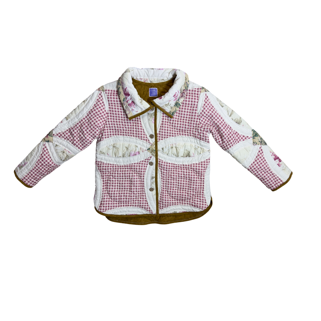 Vintage-inspired quilted jacket with detailing of the wedding ring pattern